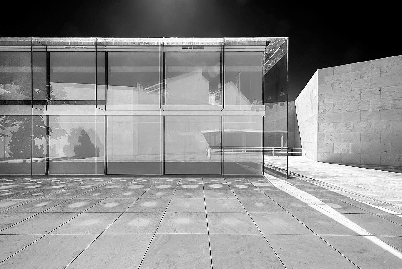 Conclusus - A photographic research by Fabio Candido about Junta de Castilla y Leòn headquarters, architect Alberto Campo Baeza